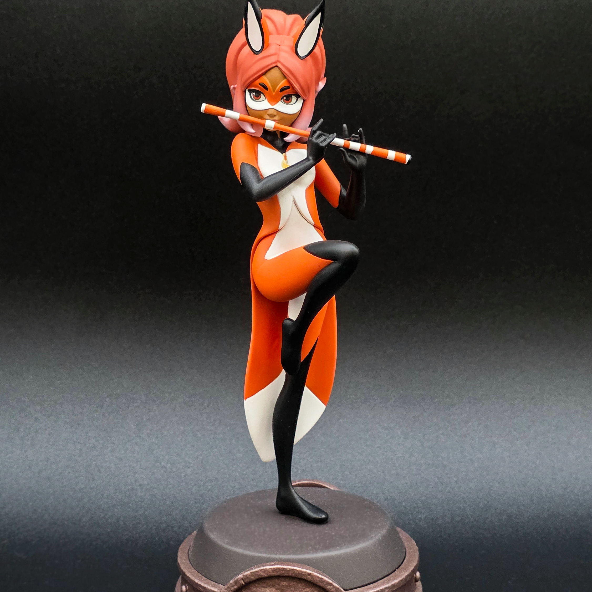 Rena Rouge – Premium Resin Art Figure
